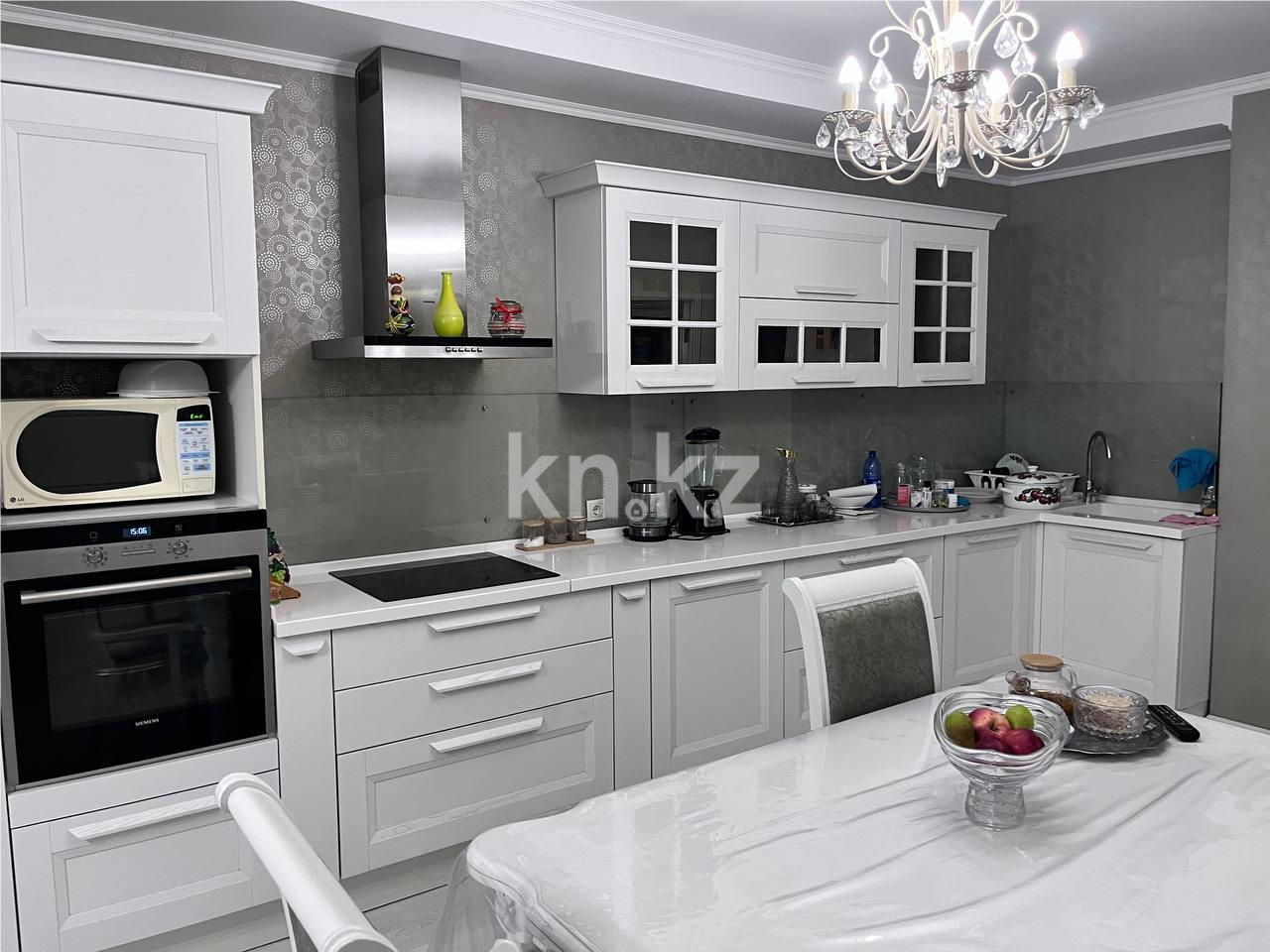 Продажа 4-комнатной квартиры, 136 м², пр. Шахтеров в Караганде - фото 18