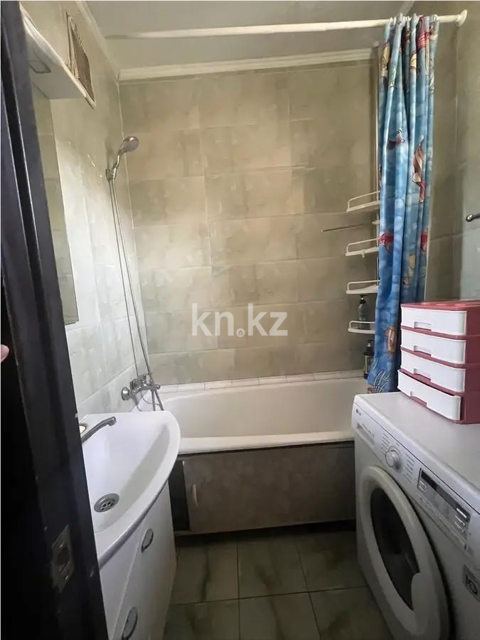 Продажа 3-комнатной квартиры, 69 м², ул. Аносова, дом  47 в Алматы - фото 5