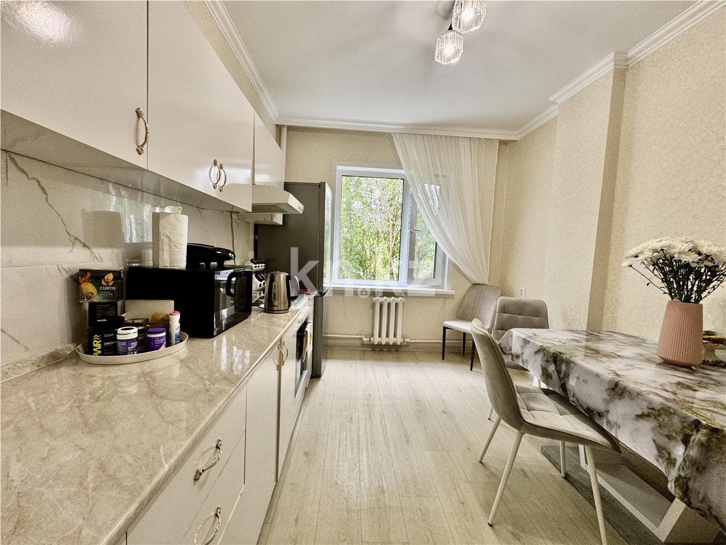 Продажа 1-комнатной квартиры, 48 м², пр. Шахтеров, дом  31б в Караганде - фото 13