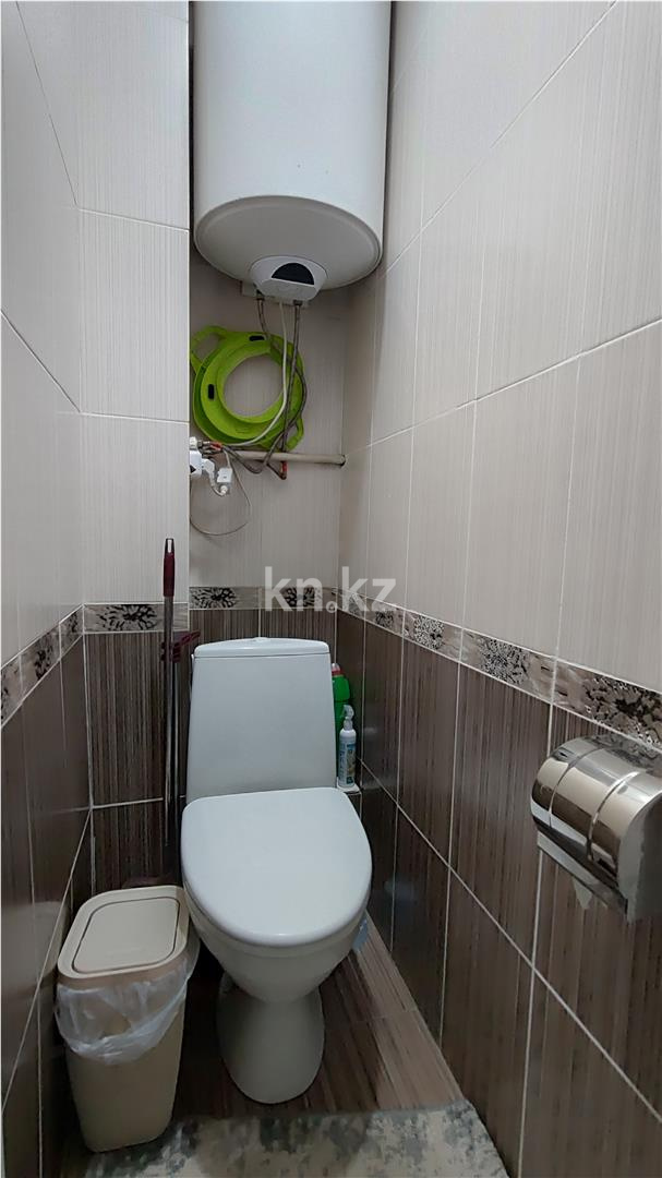 Продажа 3-комнатной квартиры, 62 м², 14 мкр. в Караганде - фото 11