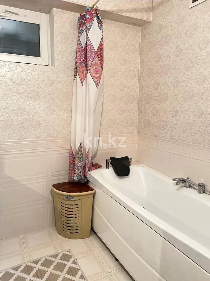 Продажа 3-комнатной квартиры, 107 м², ул. Толе би, дом  298/1 в Алматы - фото 6