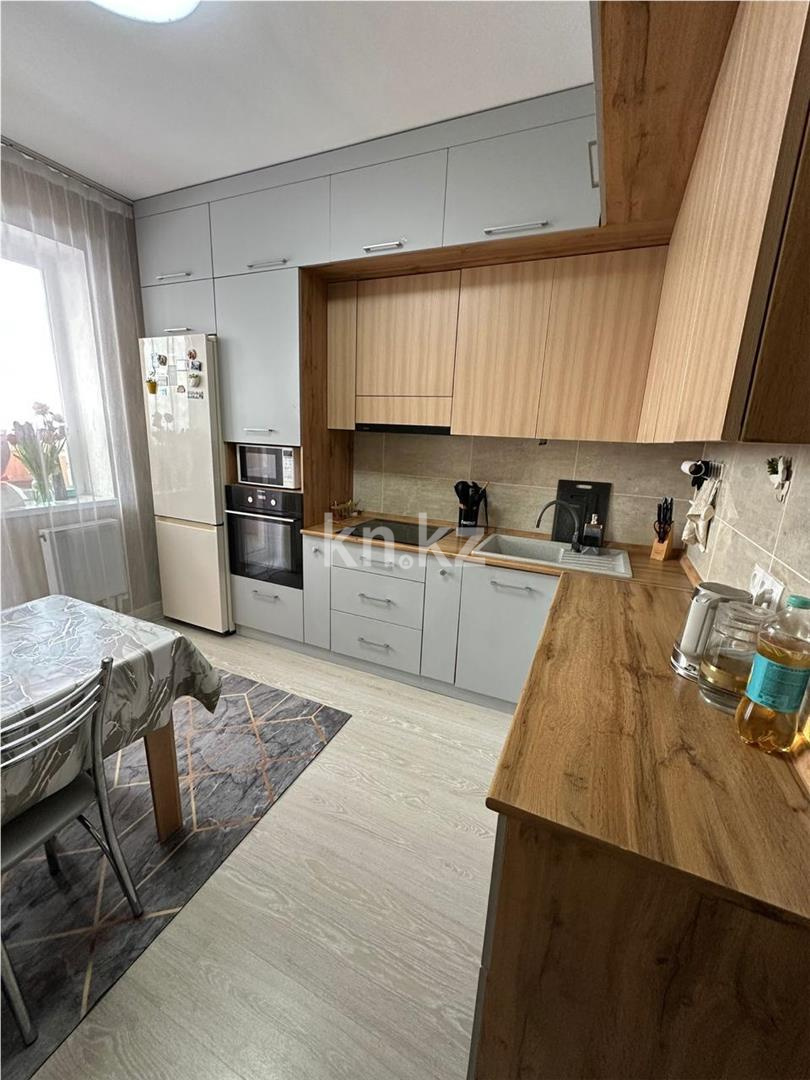 Продажа 2-комнатной квартиры, 70 м², ул. Момышулы в Караганде - фото 4