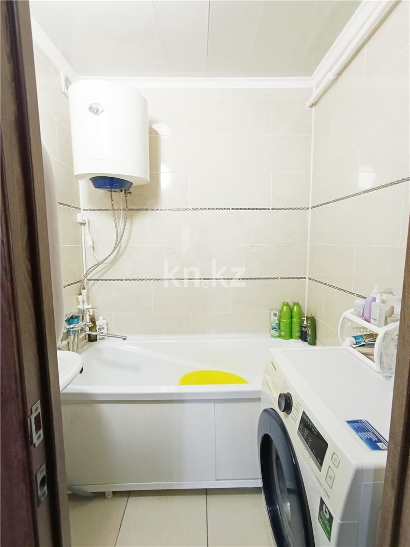 Продажа 1-комнатной квартиры, 38 м², мкр-н Степной-4, дом  27 в Караганде - фото 12