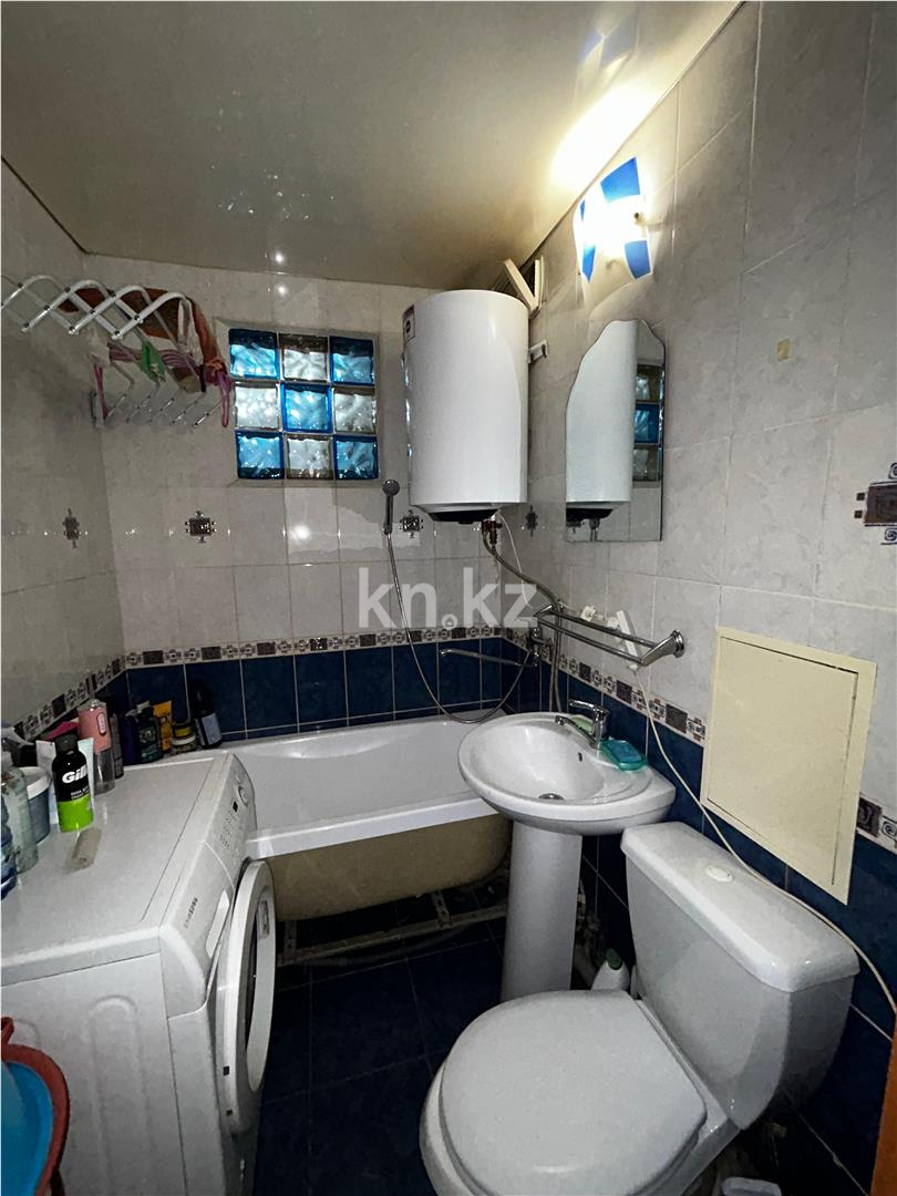 Продажа 3-комнатной квартиры, 58 м², ул. Полетаева в Караганде - фото 8