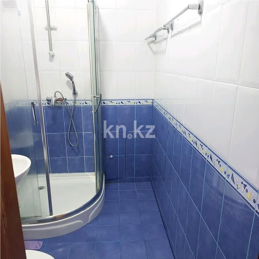 Продажа 2-комнатной квартиры, 72 м² в Алматы - фото 3