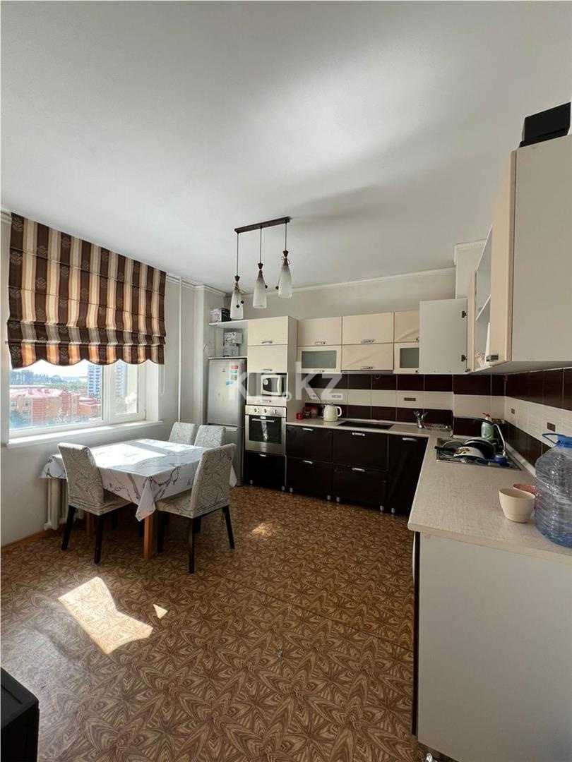 Продажа 3-комнатной квартиры, 80 м², пр. Шахтеров, дом  74 в Караганде - фото 8