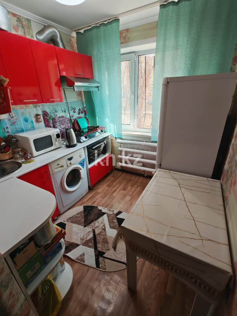 Продажа 1-комнатной квартиры, 30 м², пр. Абая, дом  72 в Шахтинске - фото 6