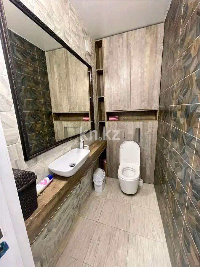 Продажа 2-комнатной квартиры, 66.6 м², ул. Жандосова, дом  144/1 в Алматы - фото 2