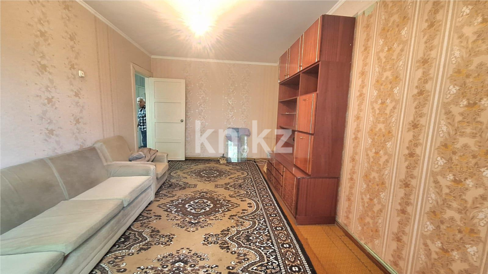 Продажа 3-комнатной квартиры, 62 м², 16 мкр. в Караганде - фото 4