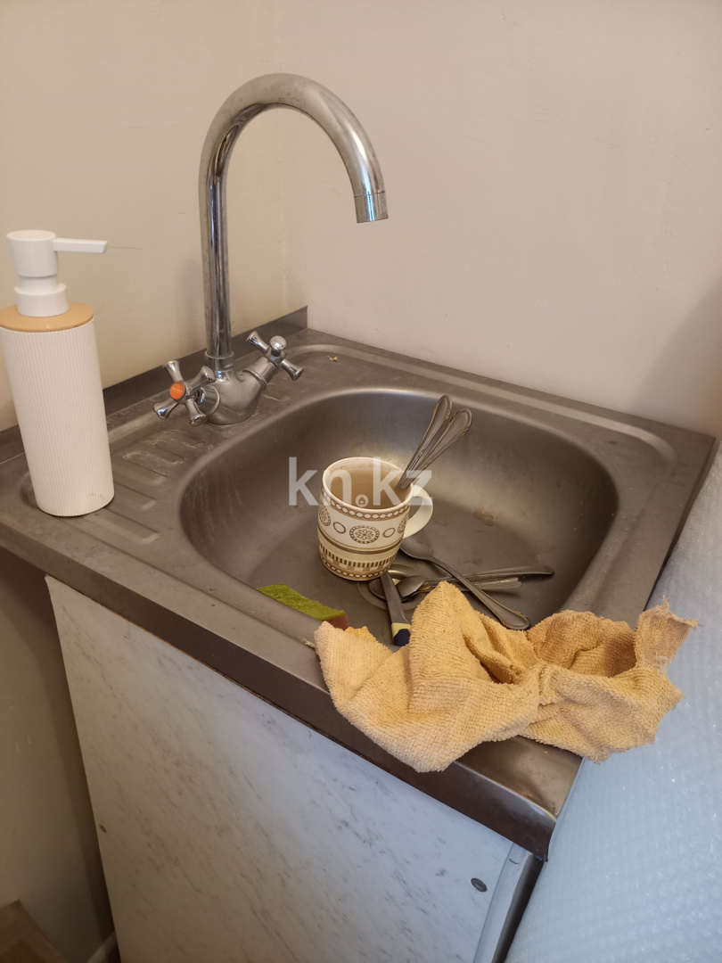 Аренда 1-комнатной квартиры, 33 м², ул. Жарокова в Алматы - фото 17