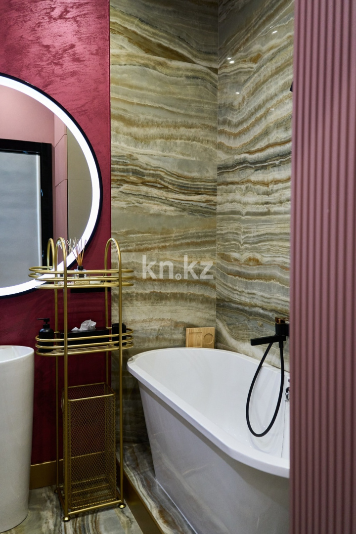 Продажа 4-комнатной квартиры, 132 м² в Караганде - фото 21