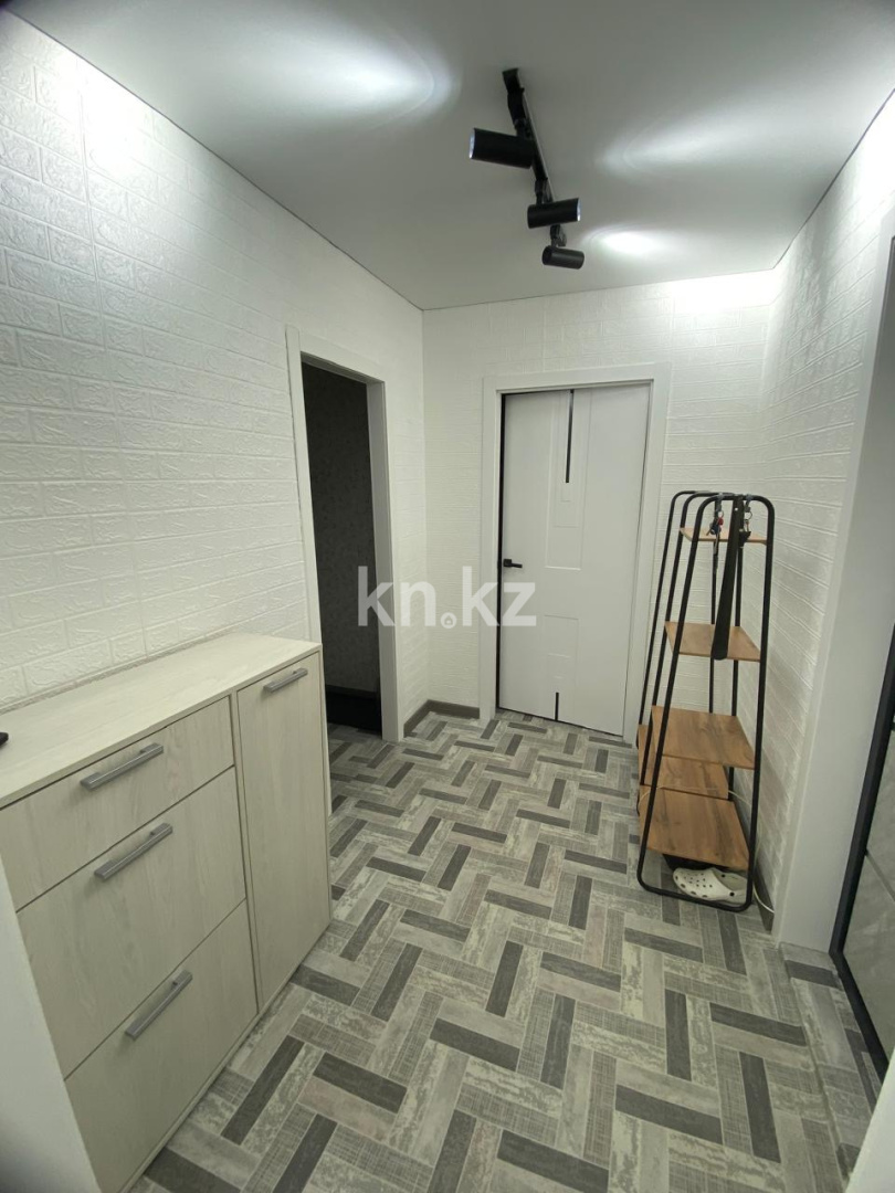 Продажа 2-комнатной квартиры, 40.3 м² в Караганде - фото 8