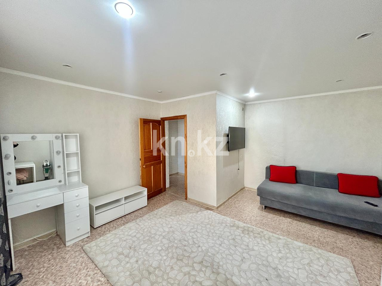 Продажа 1-комнатной квартиры, 32 м² в Караганде