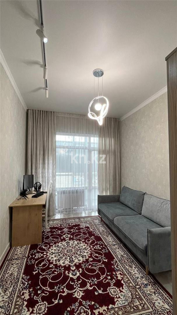 Продажа 2-комнатной квартиры, 65 м², ул. Муканова в Караганде - фото 10