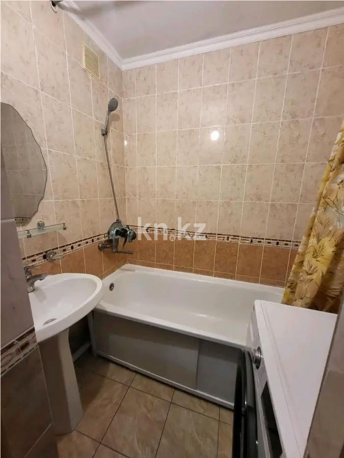 Продажа 3-комнатной квартиры, 60 м², ул. Манаса, дом  11/1 в Астане - фото 8