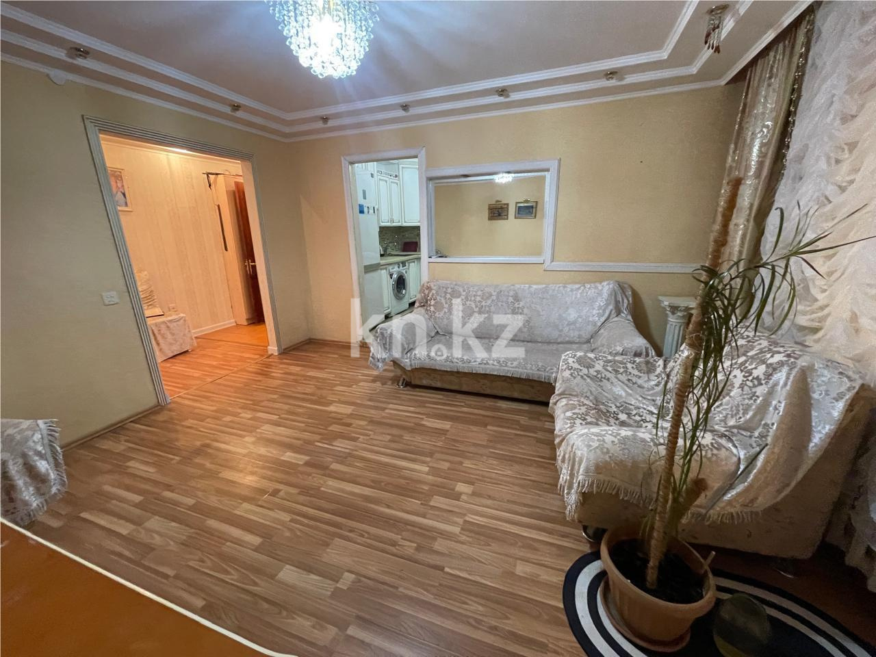 Продажа 4-комнатной квартиры, 76 м², пр. Республики в Караганде - фото 2