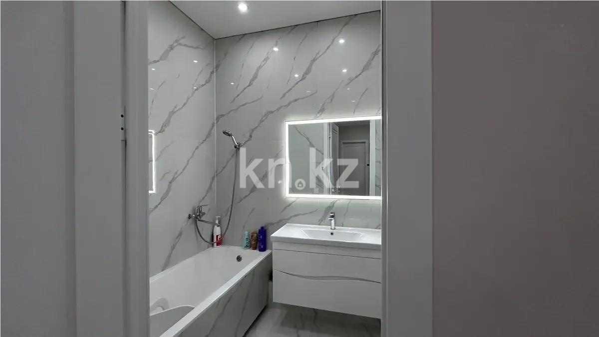 Продажа 3-комнатной квартиры, 90 м², пр. Республики, дом  23/1 в Караганде - фото 6