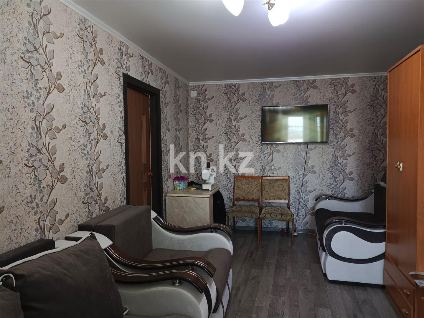 Продажа 2-комнатной квартиры, 40 м², мкр-н 21 в Караганде - фото 3