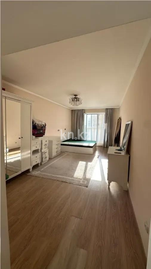 Продажа 3-комнатной квартиры, 180 м² в Астане - фото 2