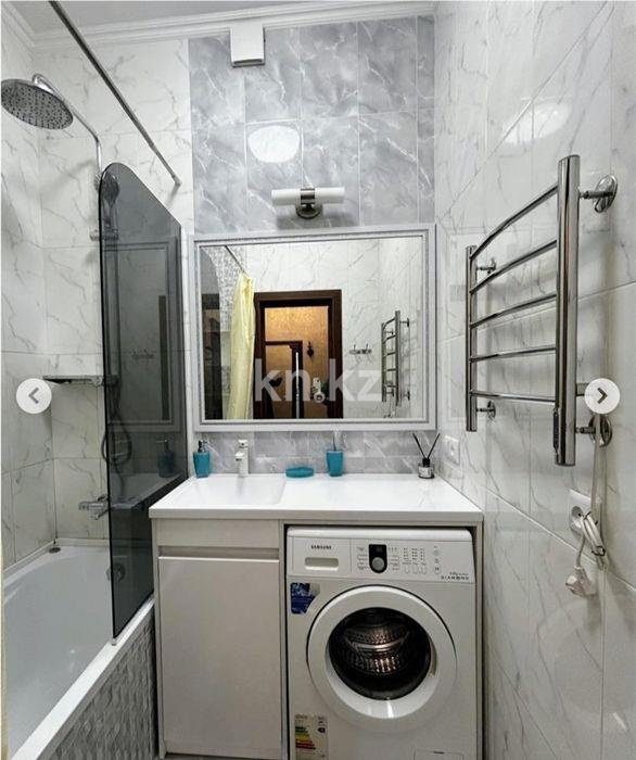 Продажа 2-комнатной квартиры, 65 м², пр. Бухар-жырау, дом  42 в Караганде - фото 4