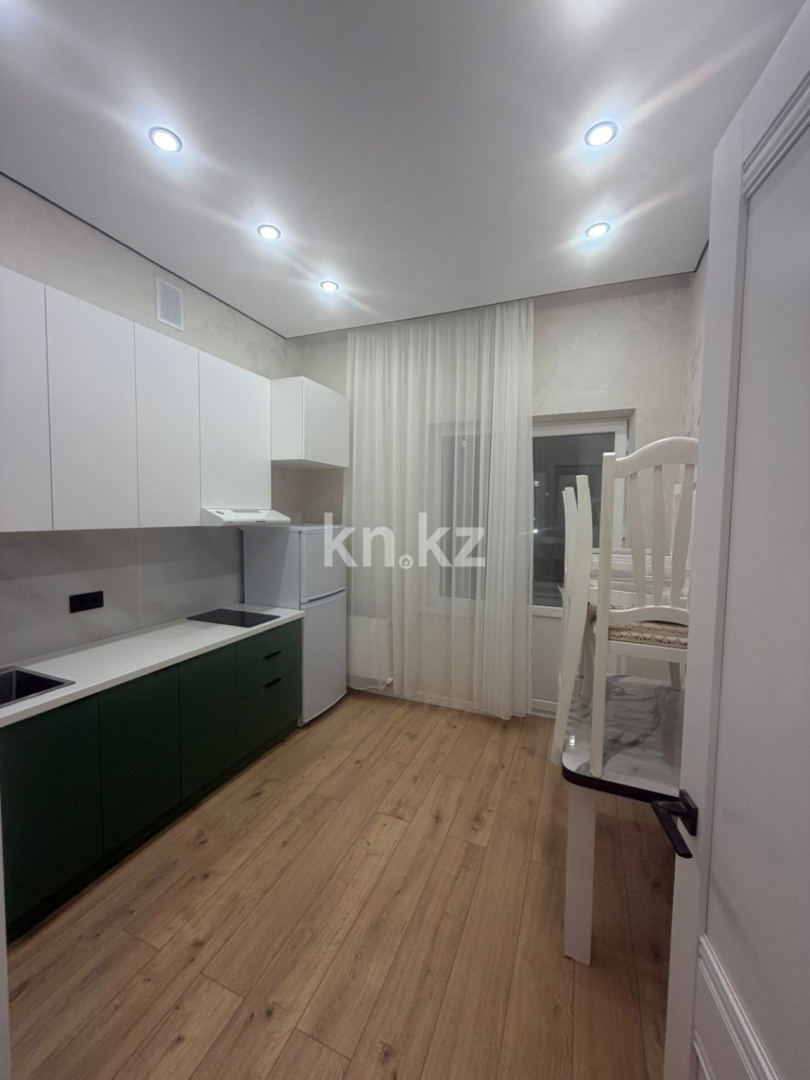 Аренда 1-комнатной квартиры, 37 м² в Астане