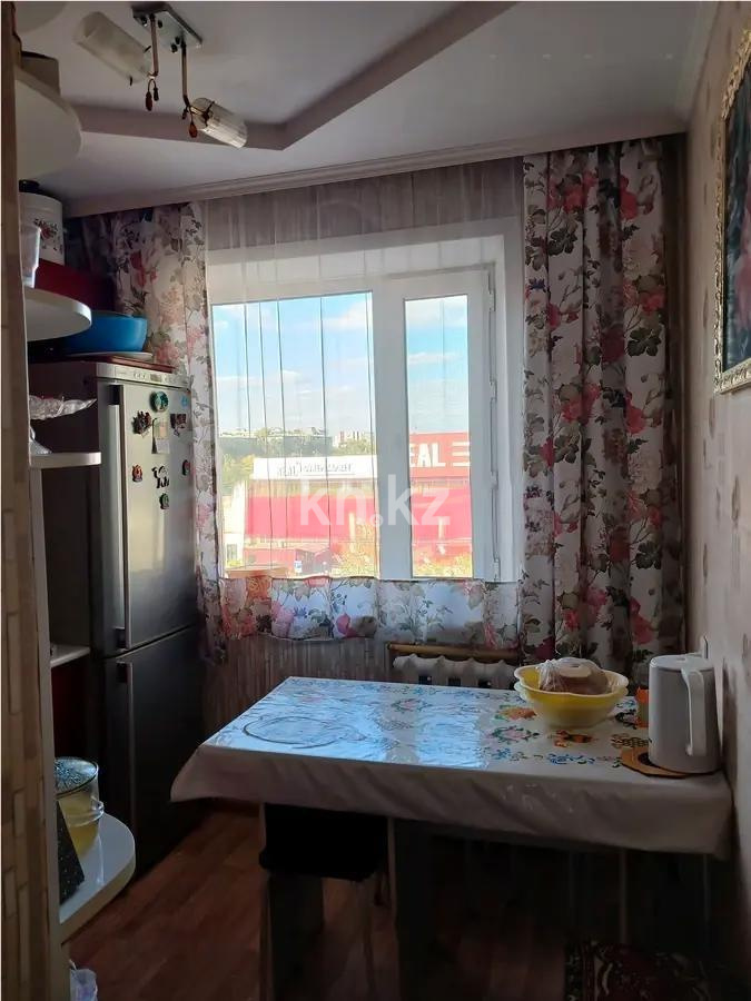 Продажа 2-комнатной квартиры, 44 м², 17 мкр., дом  53 в Караганде - фото 3