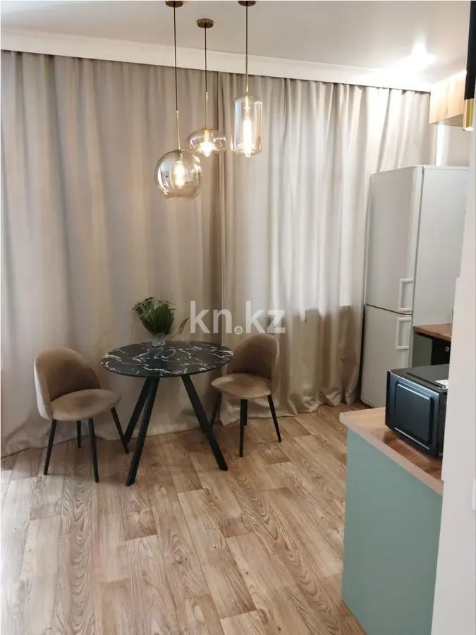 Продажа 1-комнатной квартиры, 43 м², ул. Абая, дом  6 в Караганде - фото 3
