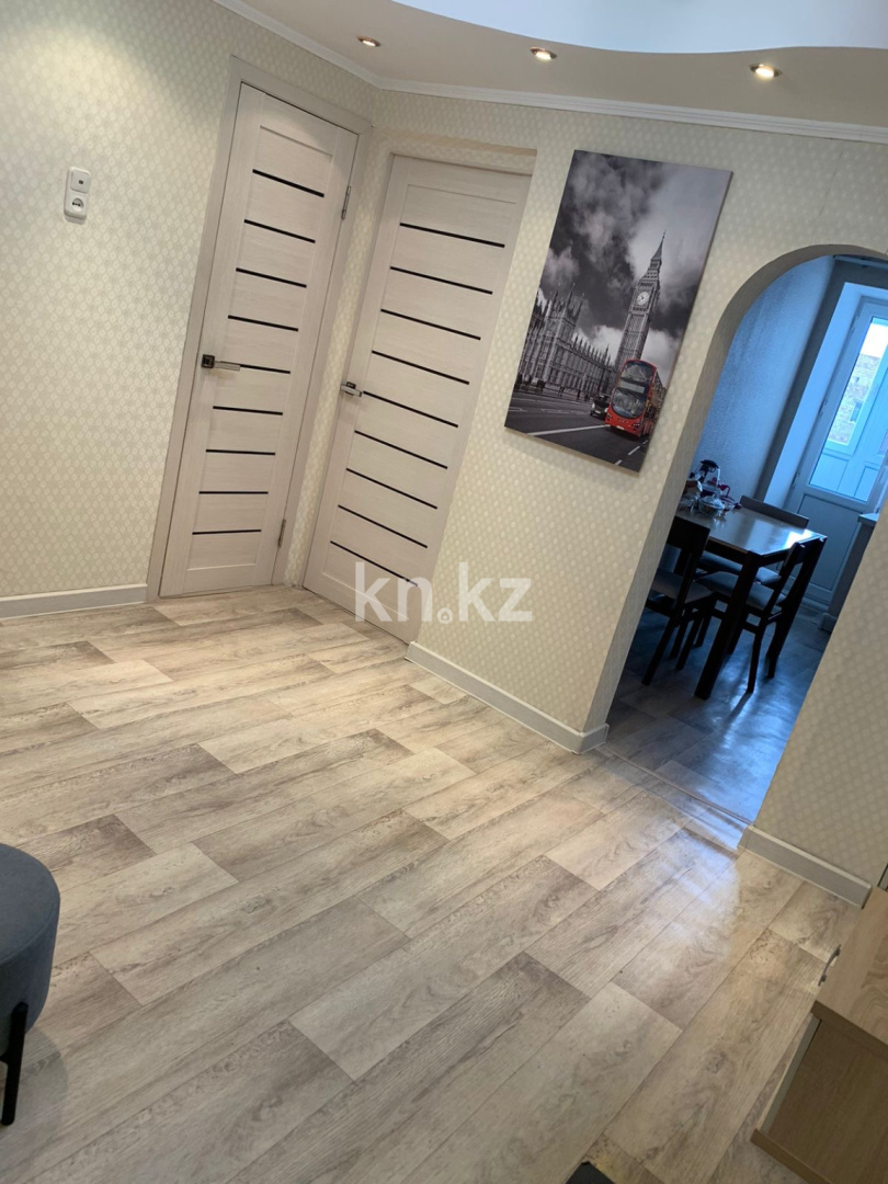 Продажа 3-комнатной квартиры, 60.9 м², мкр-н Восток-3, дом  9 в Караганде - фото 9