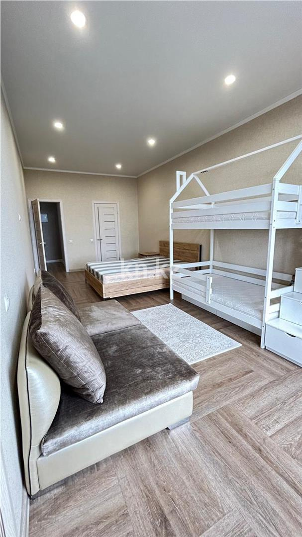 Продажа 2-комнатной квартиры, 65 м², ул. Алиханова, дом  37/4 в Караганде - фото 21