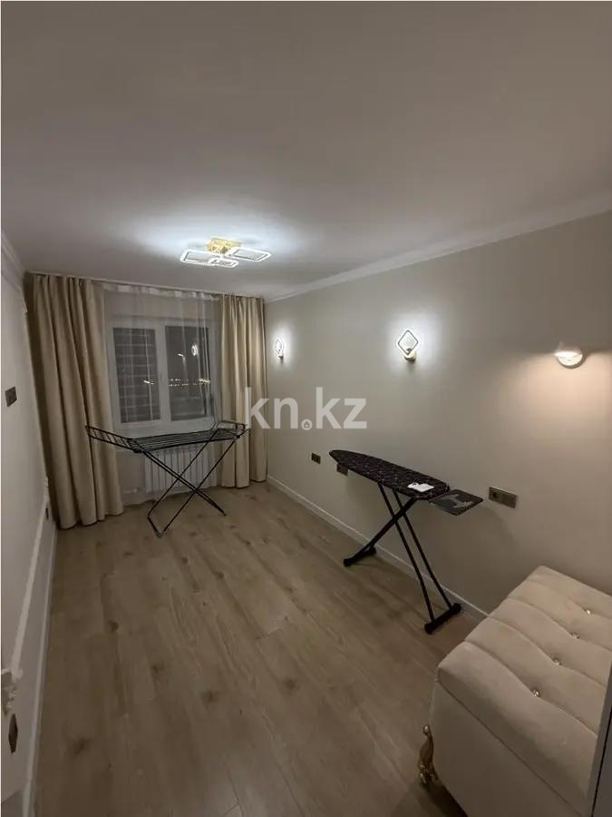 Продажа 3-комнатной квартиры, 60 м², мкр-н 5, дом  1 в Алматы - фото 2