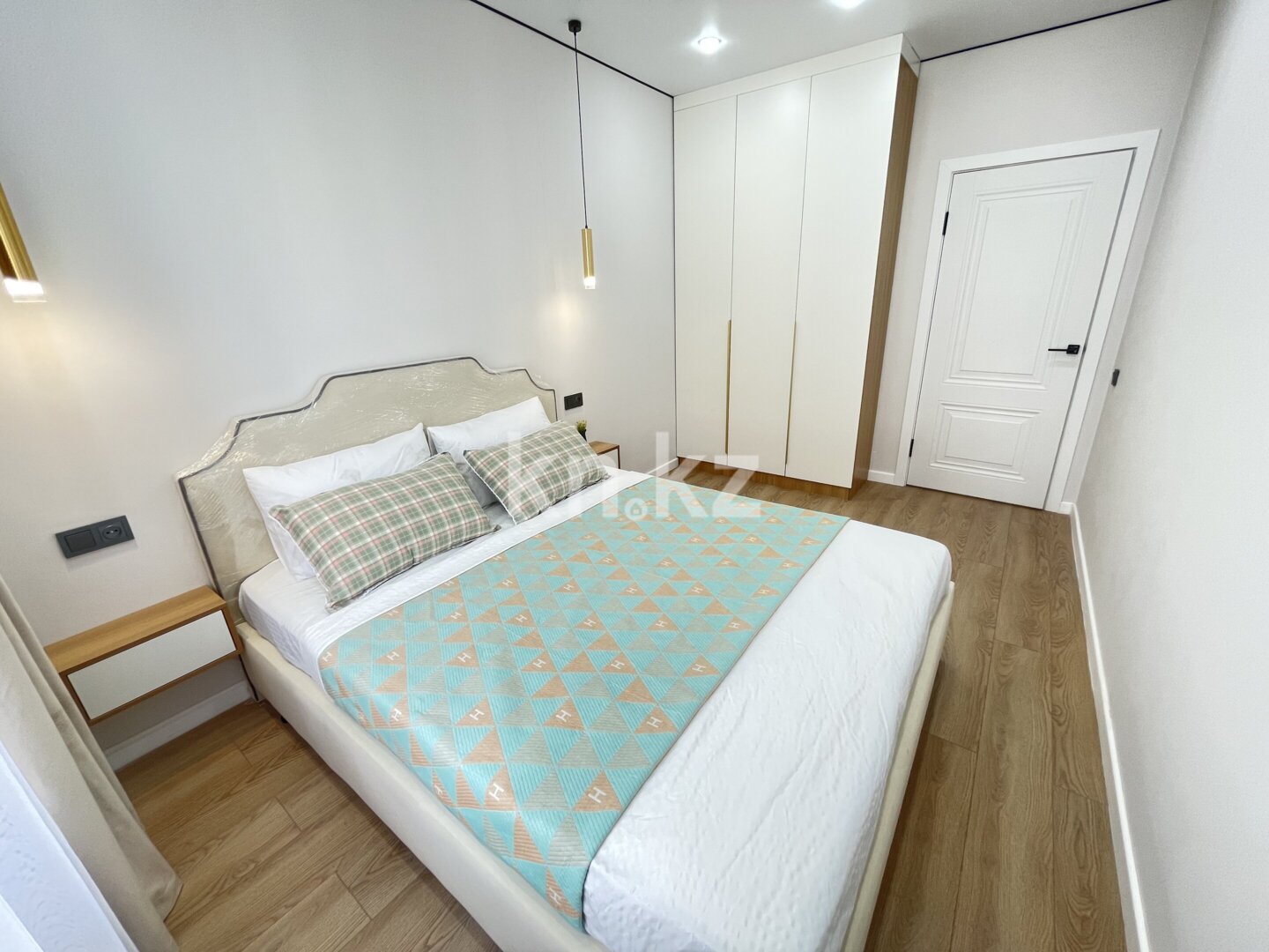Продажа 2-комнатной квартиры, 40 м² в Алматы - фото 3