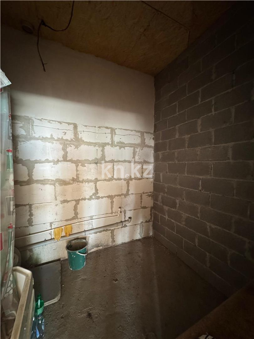 Продажа 4-комнатной квартиры, 164 м², ул. Сарсекова, дом  49 в Караганде - фото 6