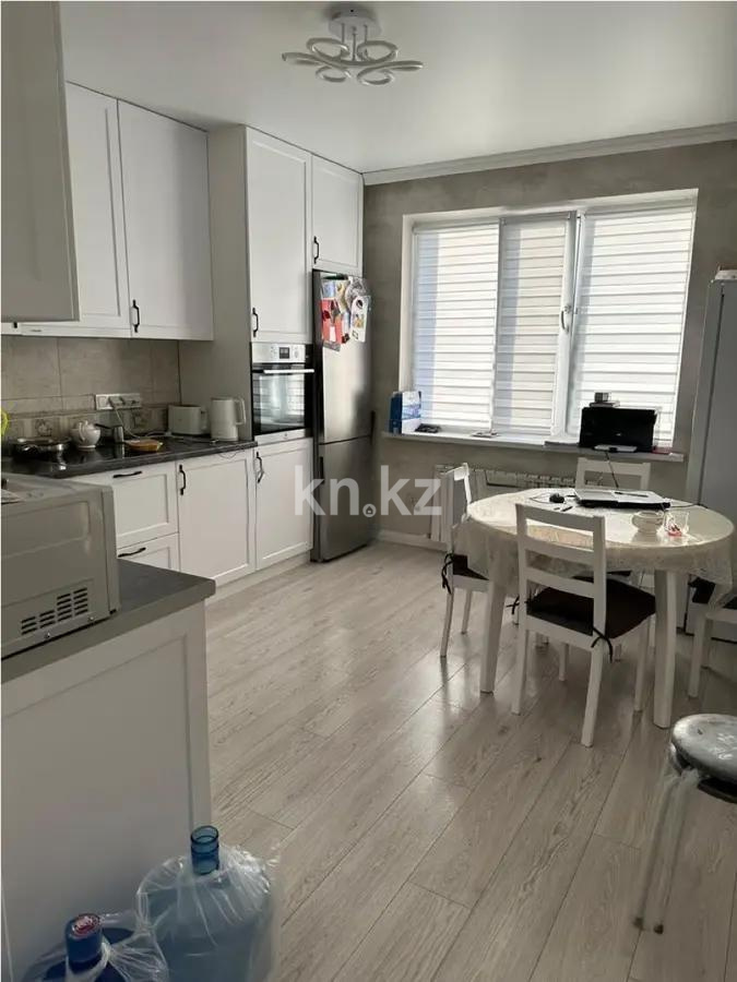 Продажа 3-комнатной квартиры, 93 м², ул. Таттимбета, дом  10/14 в Караганде - фото 4