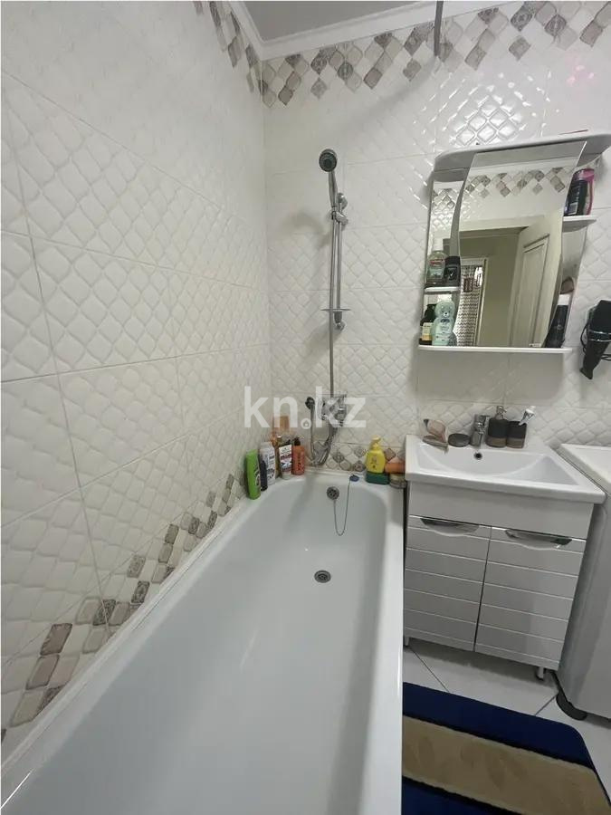 Продажа 2-комнатной квартиры, 60 м², ул. Жургенова, дом  27/1 в Астане - фото 3