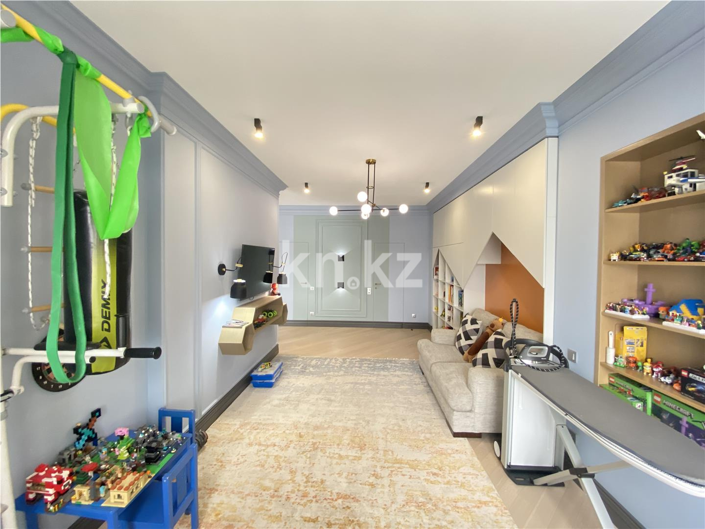 Продажа 5-комнатной квартиры, 185.9 м² в Астане - фото 12