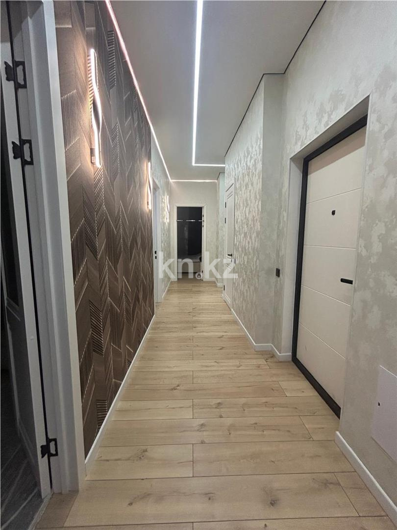 Продажа 4-комнатной квартиры, 110.2 м² в Астане - фото 16