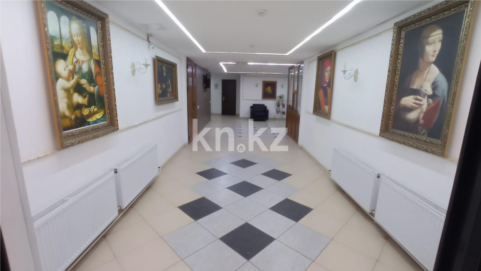 Продажа 2-комнатной квартиры, 65 м², ул. Аманжолова в Астане - фото 10