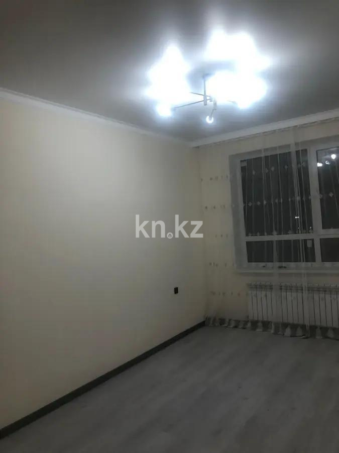 Продажа 3-комнатной квартиры, 65 м², ул. Толе би, дом  25а в Астане