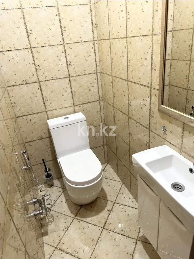 Продажа 5-комнатной квартиры, 239 м², ул. Романтиков, дом  27 в Астане - фото 4