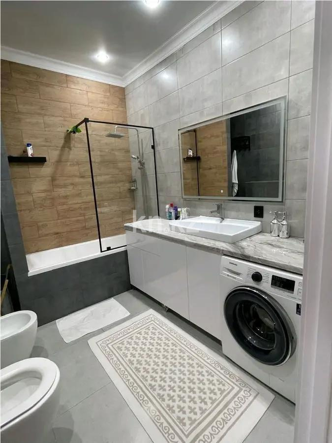 Продажа 4-комнатной квартиры, 136 м², ул. Мухамедханова в Астане - фото 8