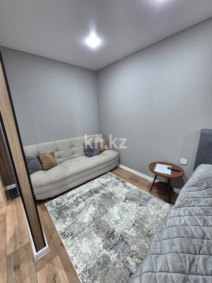 Аренда 1-комнатной квартиры посуточно, 32 м², Победа, дом  93 в Уральске - фото 2