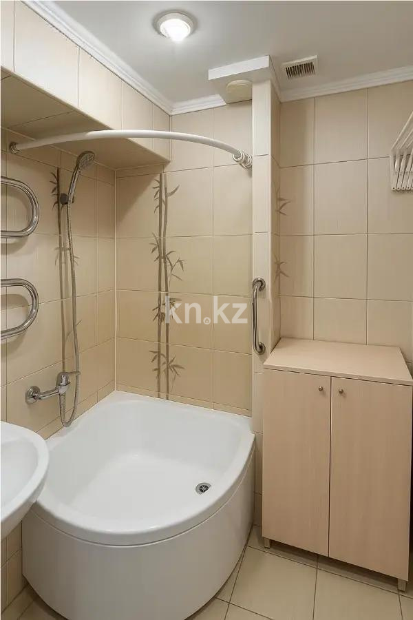 Продажа 3-комнатной квартиры, 64.1 м², ул. Майлина, дом  212 в Алматы - фото 5