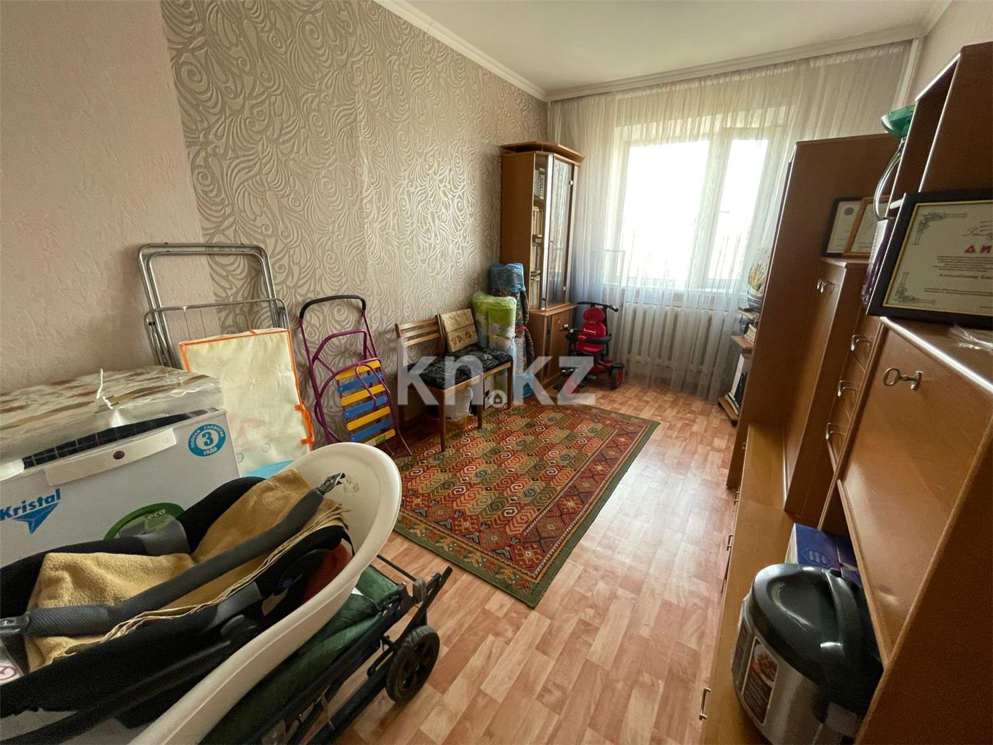 Продажа 3-комнатной квартиры, 62 м², ул. Муканова в Караганде - фото 3