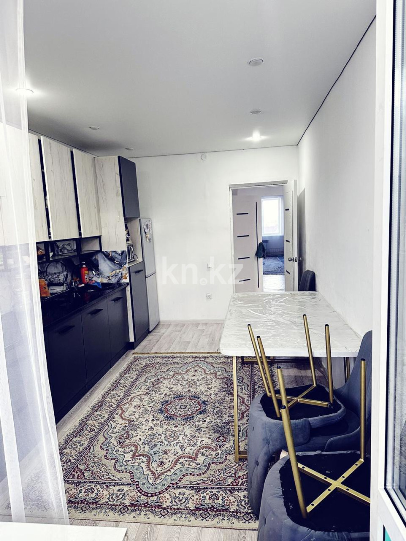 Продажа 2-комнатной квартиры, 81 м², ул. Самал, дом  86 в Уральске - фото 2