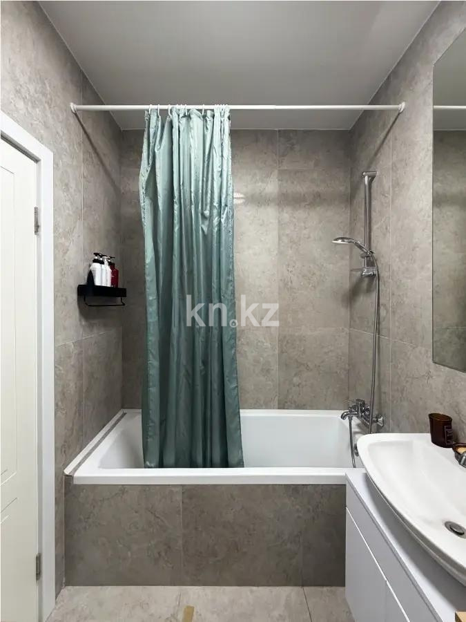 Продажа 2-комнатной квартиры, 66.2 м² в Алматы - фото 4