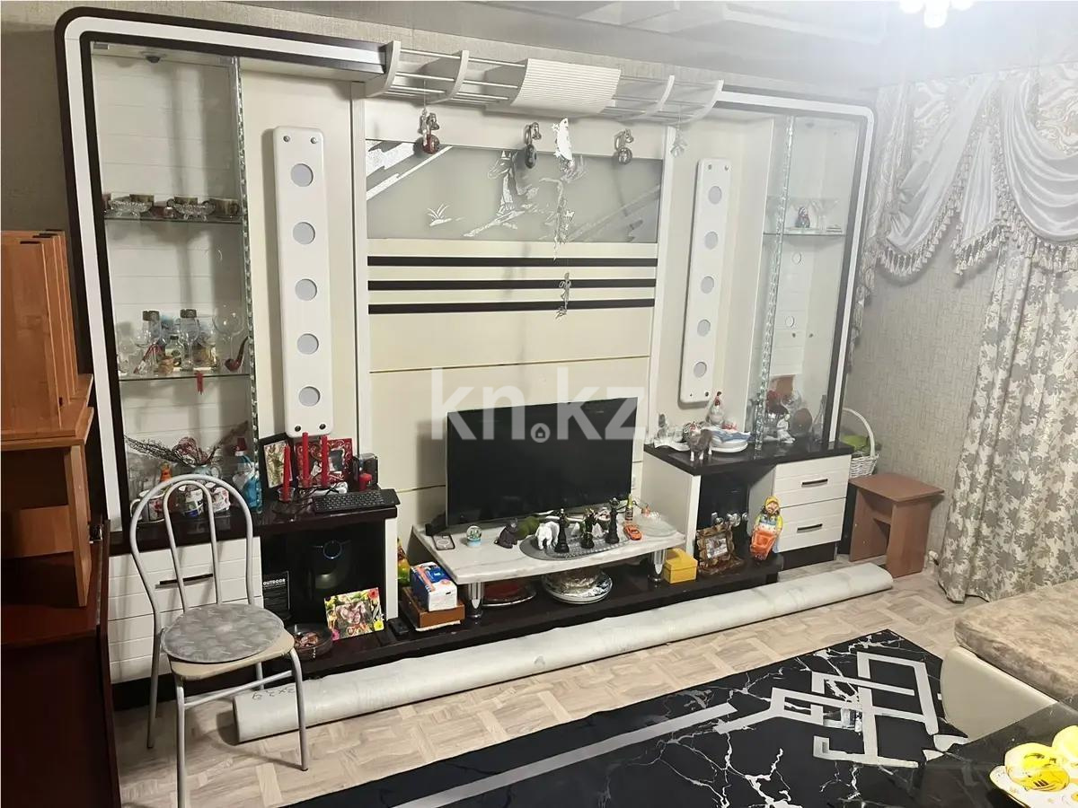 Продажа 4-комнатной квартиры, 77 м², мкр-н 15, дом  2/3 в Караганде