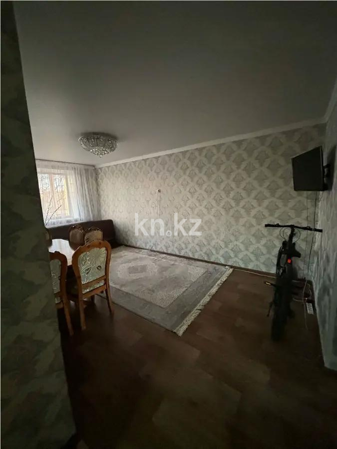 Продажа 3-комнатной квартиры, 59 м², мкр-н 21, дом  8 в Караганде