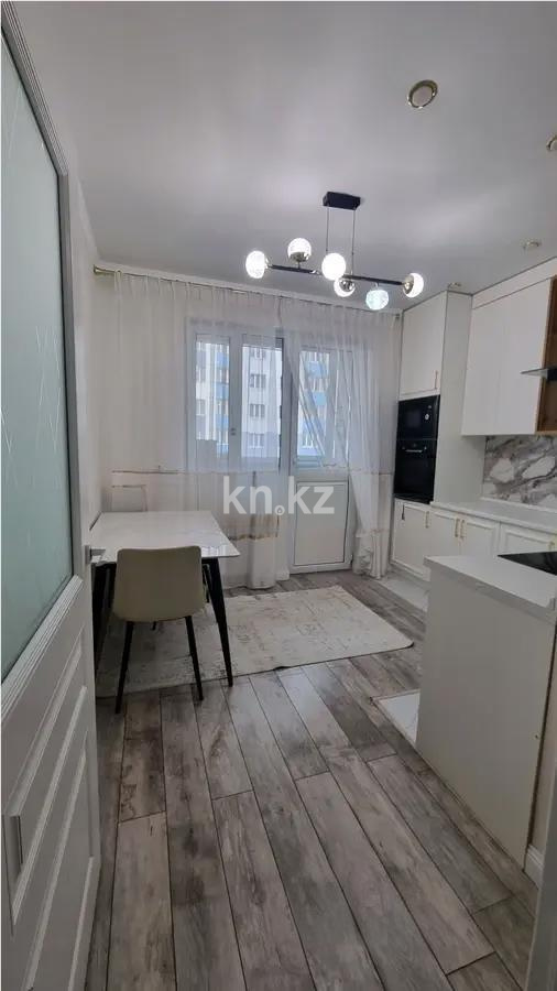 Продажа 3-комнатной квартиры, 70.7 м² в Алматы - фото 3