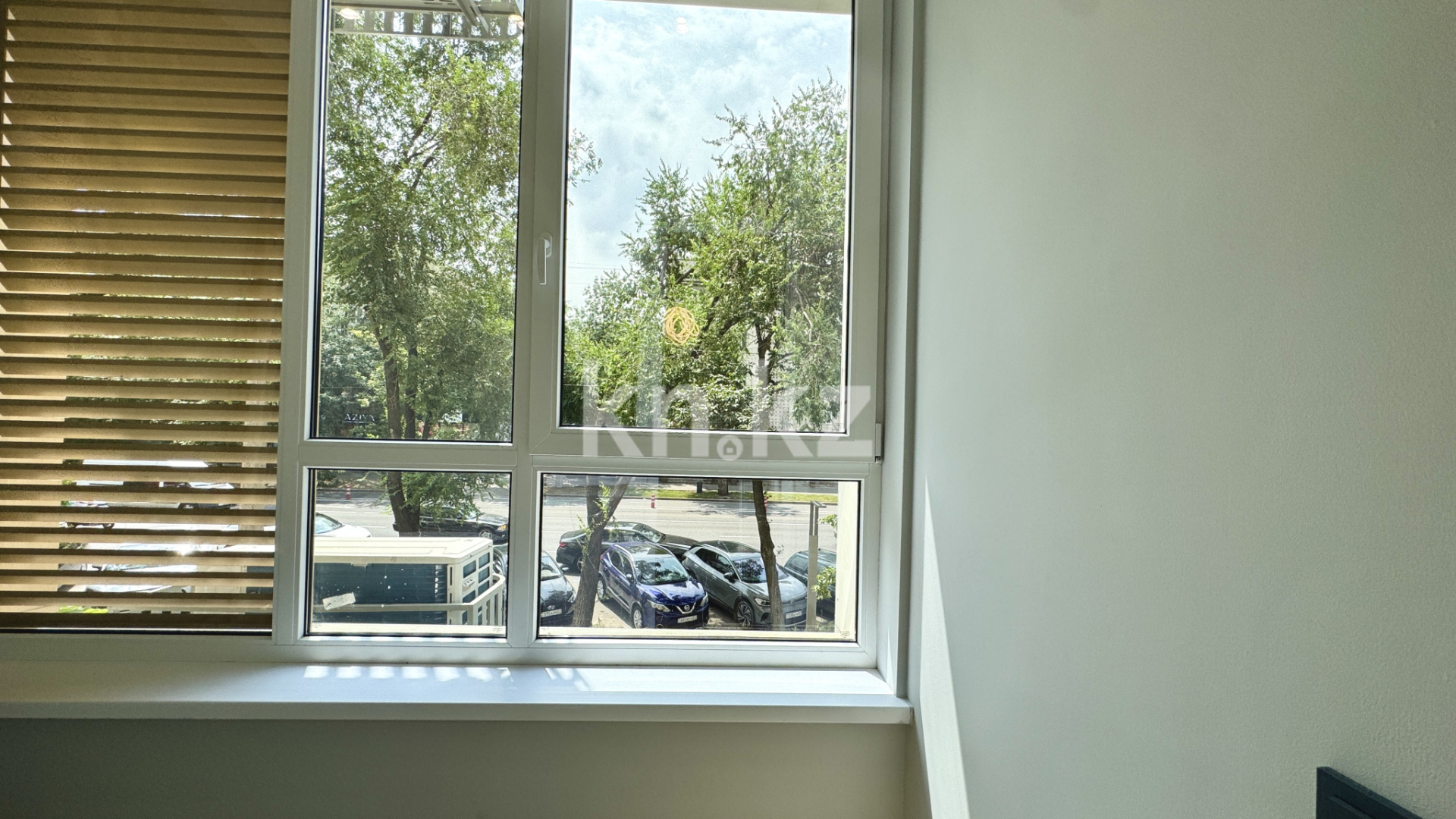 Продажа 2-комнатной квартиры, 72.5 м², Сейфуллина в Алматы - фото 9