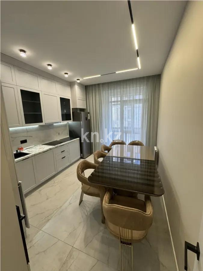 Продажа 3-комнатной квартиры, 92 м², ул. Жандосова, дом  108/1 в Алматы - фото 5